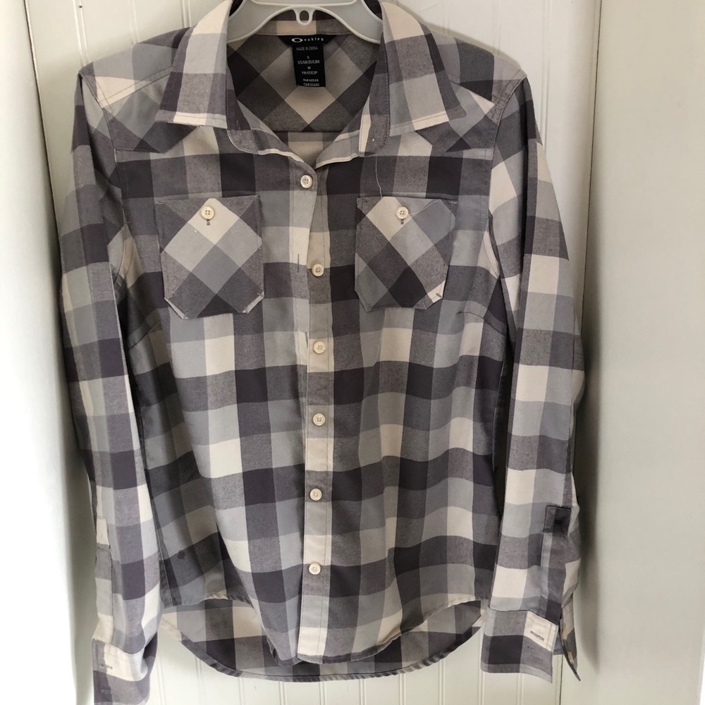 Oakley Flannel
